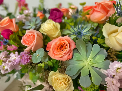 floral-arrangement-pre-made-assorted