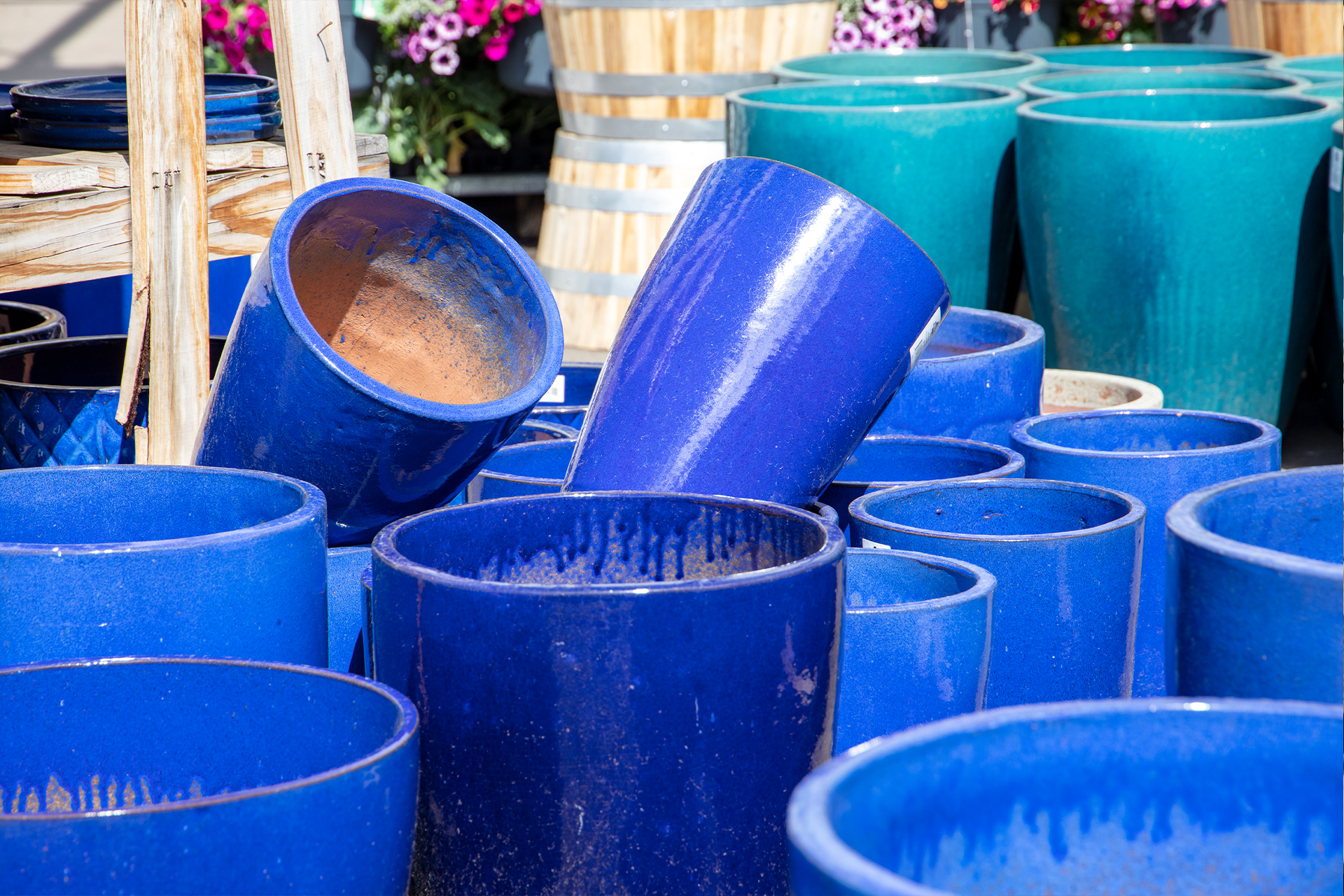 memorial day sale blue pots 1920×1280