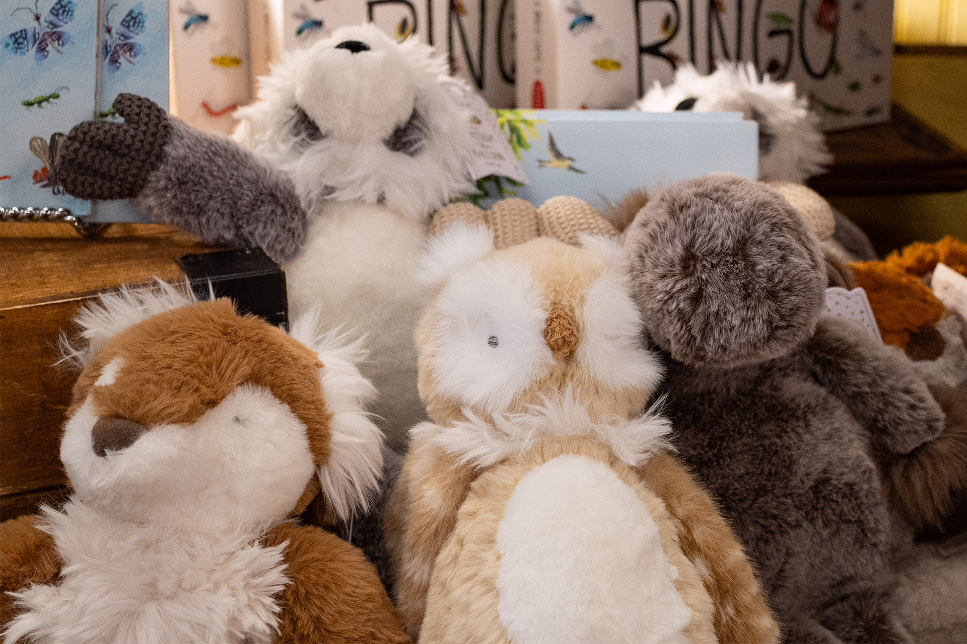 ML Merchandise Stuffed Animals 1920×1280